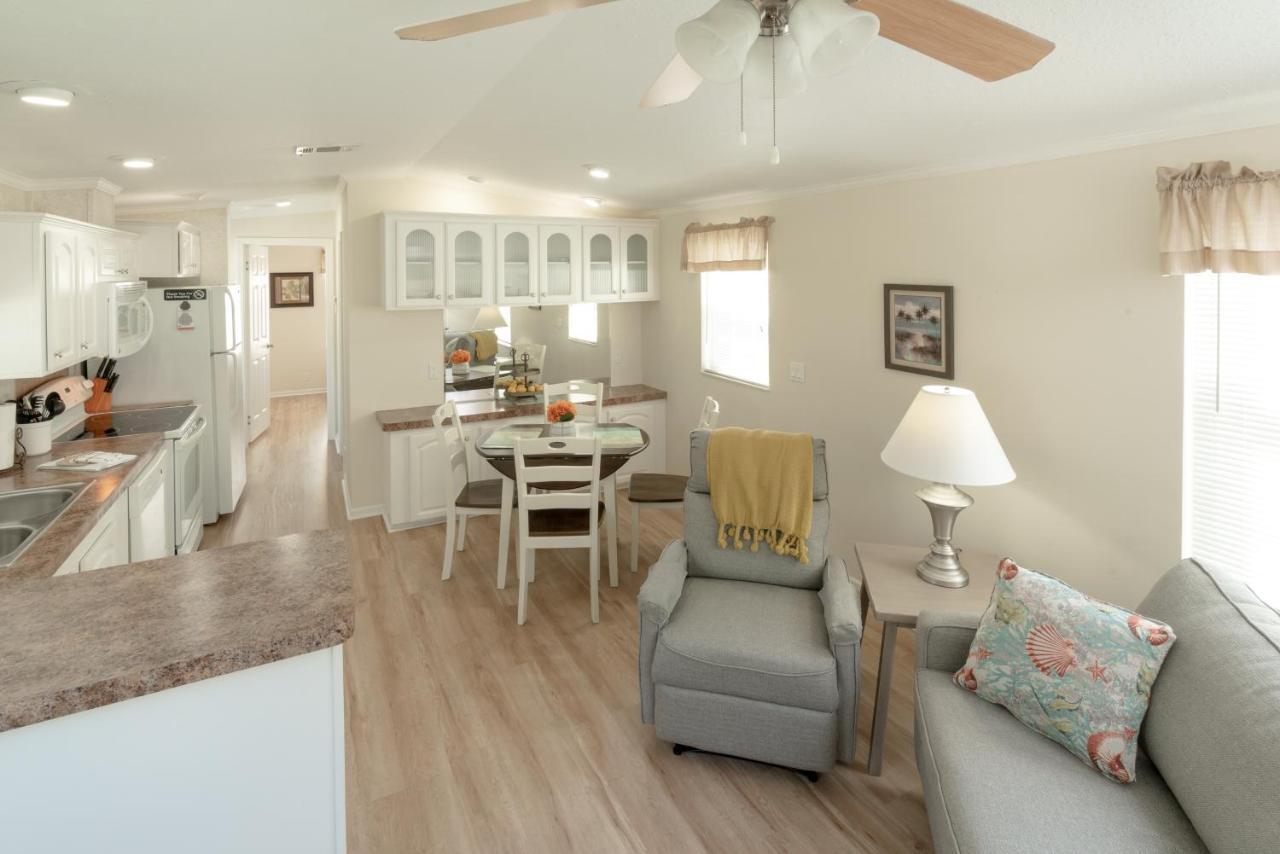 Groves Rv Resort Harlem Heights Esterno foto
