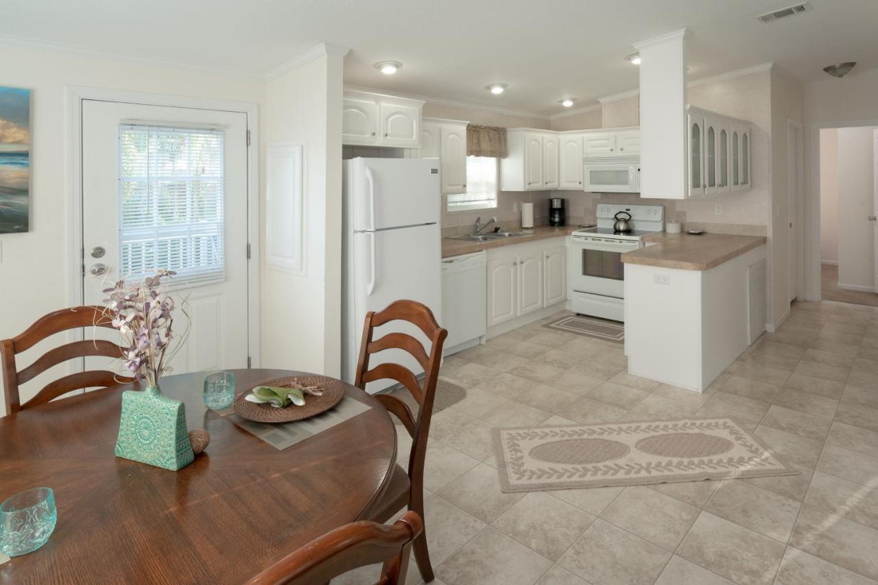 Groves Rv Resort Harlem Heights Esterno foto